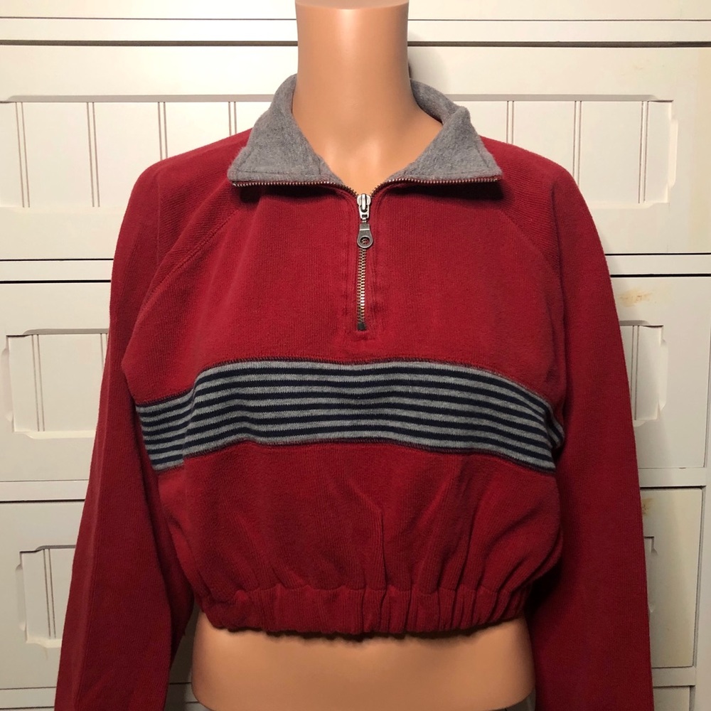Cropped stripped red sweater